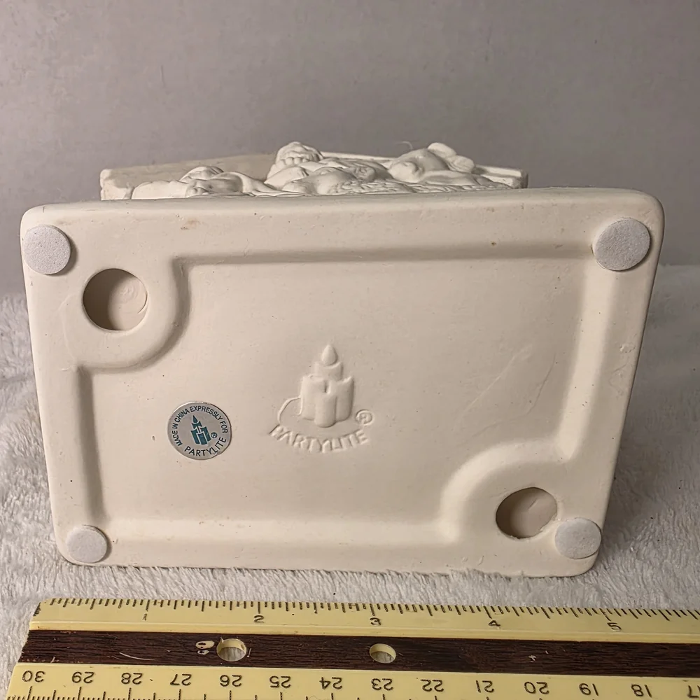 PARTYLITE 'O' Little Town Kings'  TEALIGHT HOLDER‎ PORCELAIN BISQUE  #P7314